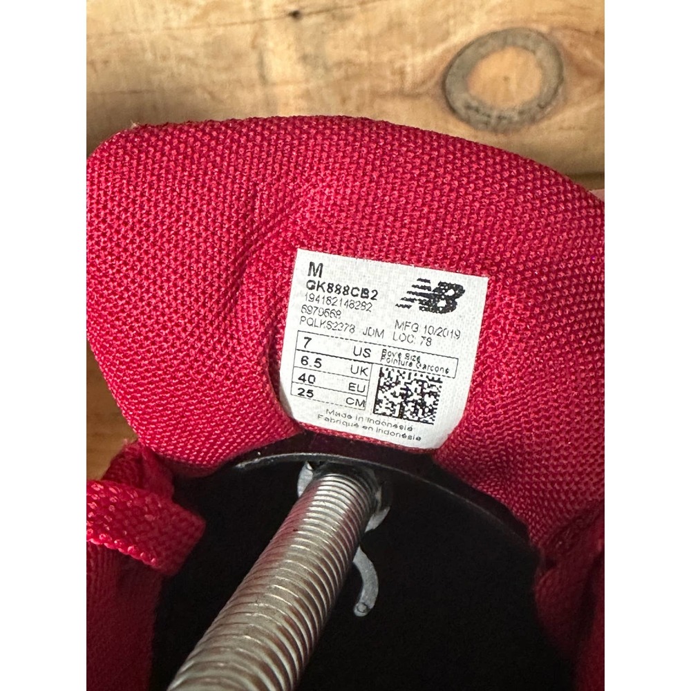 Women’s New Balance 888 V2 Athletic Running Shoes Sneakers Size 8.5 (7Y) Maroon - Picture 8 of 12